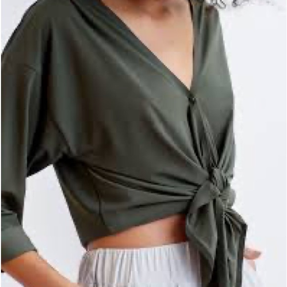 Aday That’s a Wrap Multi-Way Top XS Moss Green - Picture 2 of 7